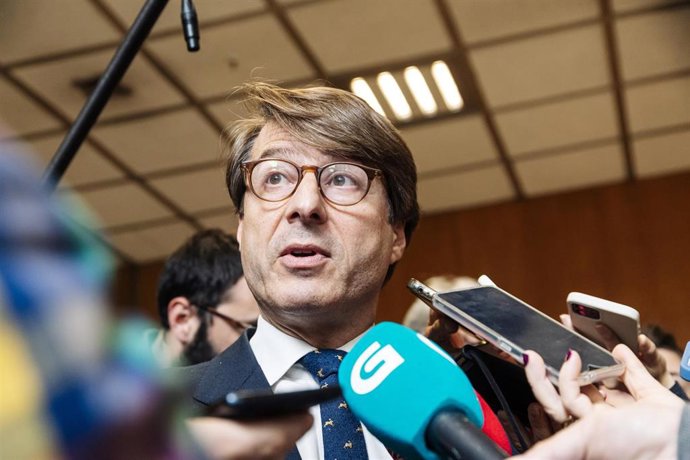 Archivo - El consejero de Hacienda y Administración Pública de la Xunta de Galicia, Miguel Corgos, ofrece declaraciones a los medios durante la reunión del Consejo de Política Fiscal y Financiera (CPFF), en la sede del Ministerio, a 11 de diciembre de 2