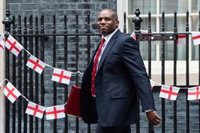 El ministro de Exteriores británico pide ante Israel y Palestina un alto el fuego "inmediato" en Gaza