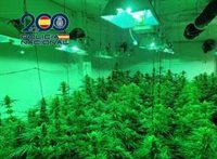 Desmantelan un punto de venta de droga a gran escala en Marítim y detienen a una pareja