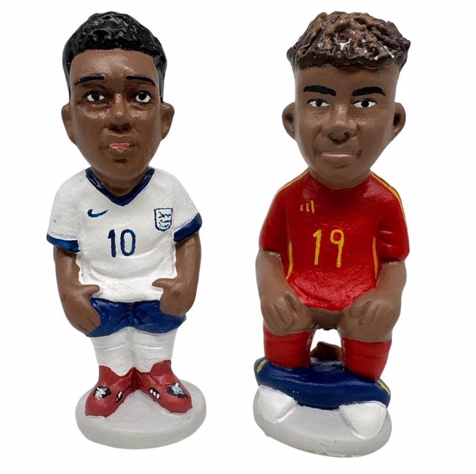 Crean las figuras de 'caganer' de Lamine Yamal y Jude Bellingham