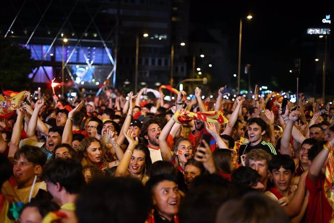 Celebración de la cuarta Eurocopa de España en la Plaza de Colón