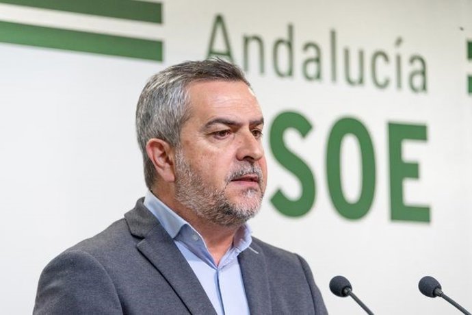 El secretario general PSOE de Almería, Juan Antonio Lorenzo.