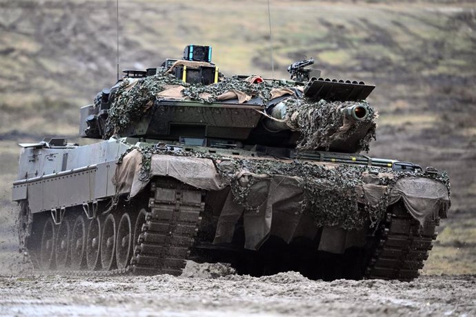 Archivo - Imagen de archivo de un carro de combate Leopard 2.