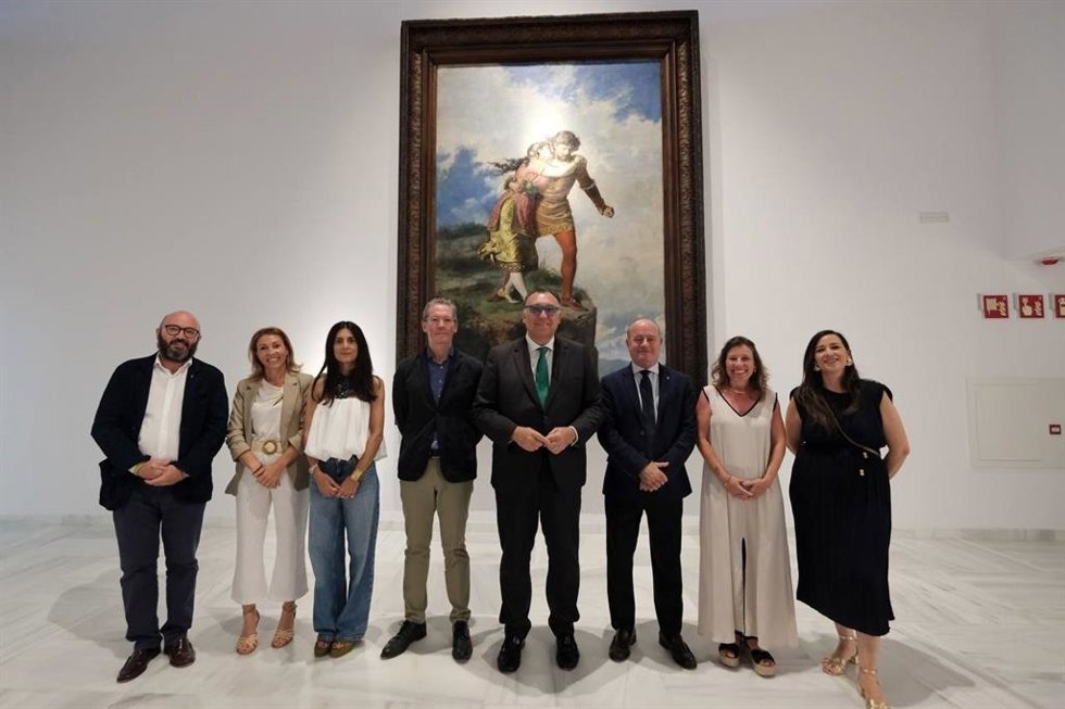 El consejero de Cultura, Arturo Bernal, presenta dos exposiciones que analizan la singularidad del megalitismo de los Dólmenes de Antequera y su conexión con Cádiz.