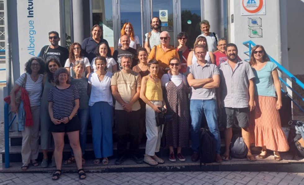 Representantes de más de docena de organizaciones del sector agroecológico, en una reunión en Málaga.