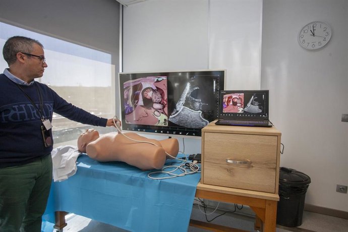 Archivo - Más de 4.700 profesionales han participado en el plan de formación del Sistema Público en el primer semestre de 2024