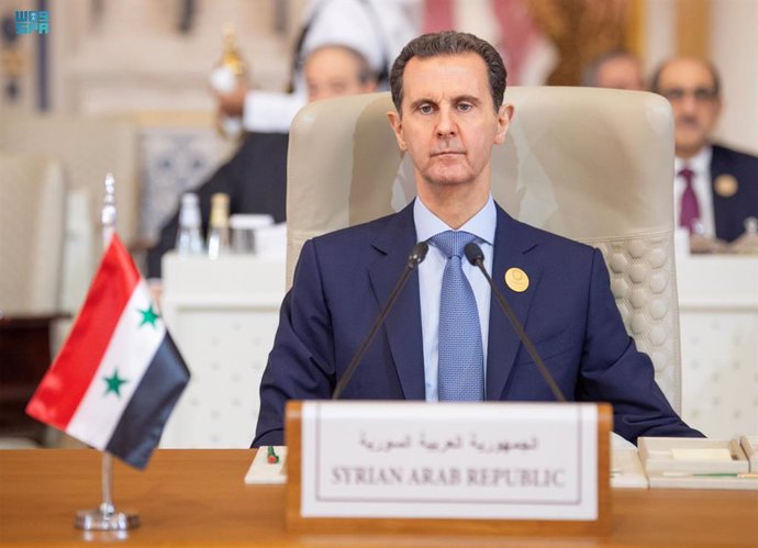 Archivo - RIYADH, Nov. 12, 2023  -- Syrian President Bashar al-Assad attends the Joint Arab Islamic Extraordinary Summit in Riyadh, Saudi Arabia, Nov. 11, 2023. The Joint Arab Islamic Extraordinary Summit held in the Saudi capital of Riyadh on Saturday ca