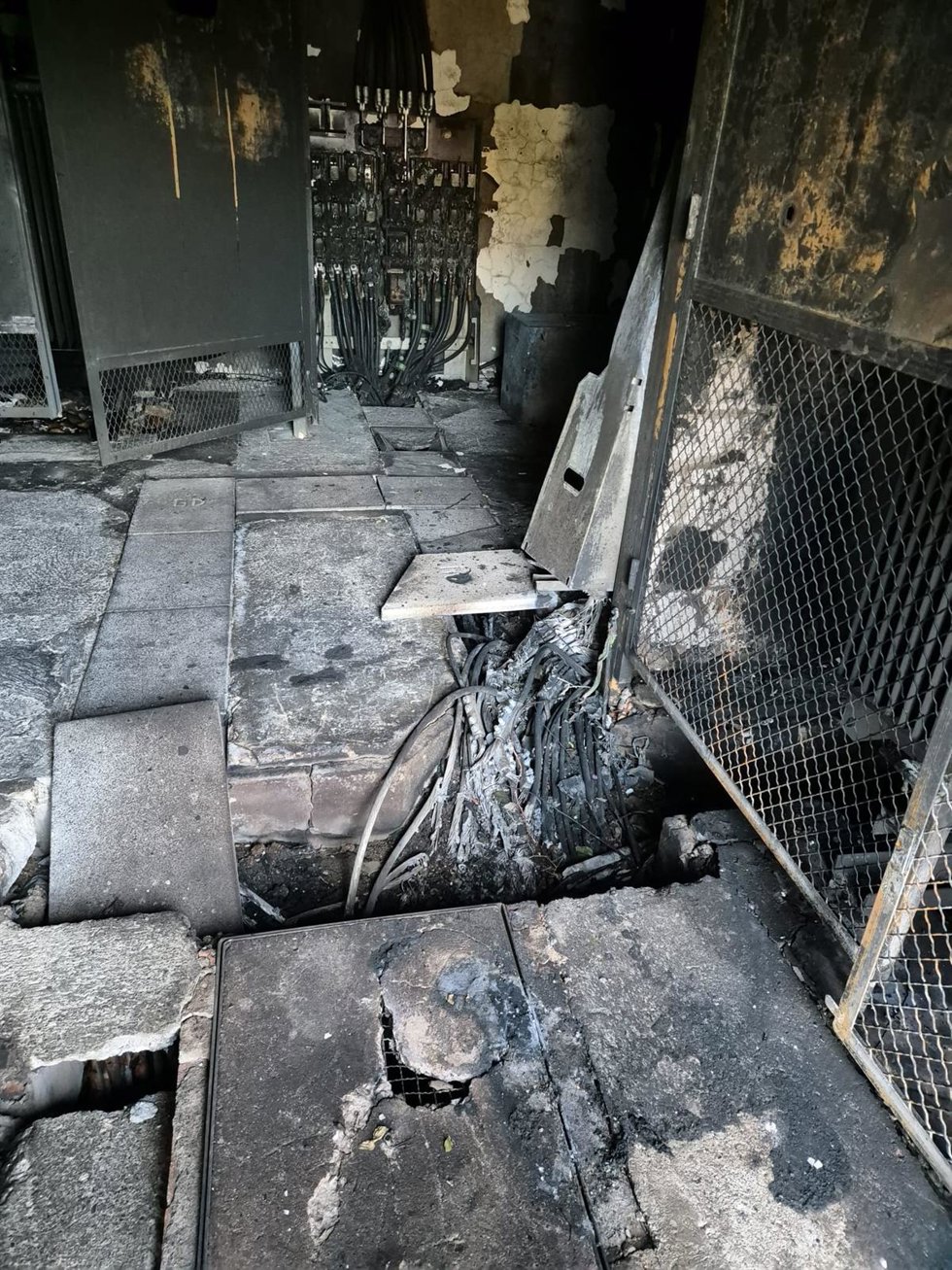 Imagen del centro de transformación tras la sobrecarga.