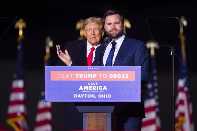 Archivo - J.D. Vance y Donald Trump