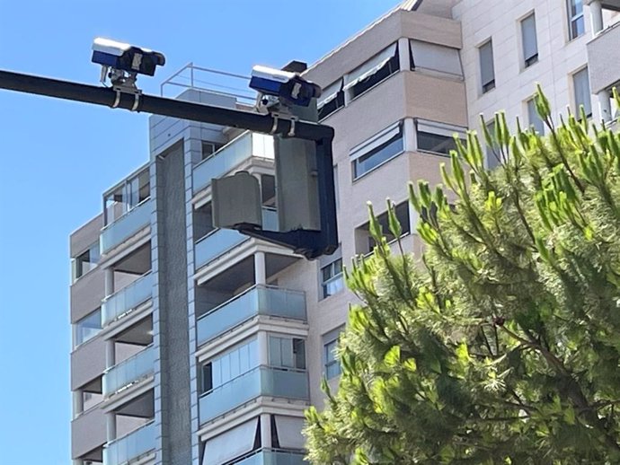 El Ayuntamiento de València inicia la instalación de los sistemas de control de la Zona de Bajas Emisiones.