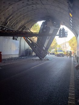 Imagen del bus accidentado en Pineda