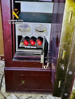 Granadas de mano de una caja fuerte de Zafra