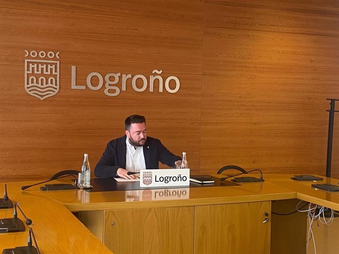 El concejal de Arquitectura y Patrimonio Histórico del Ayuntamiento de Logroño, Íñigo López-Araquistáin