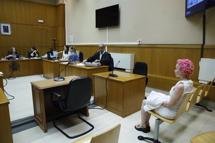 La exmujer del productor televisivo Josep Maria Mainat, Angela Dobrowolski, durante un juicio en la Sección 20 de la Audiencia de Barcelona, a 15 de julio de 2024, en Barcelona, Catalunya (España)