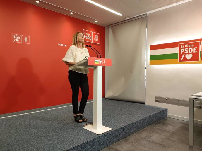 La diputada del PSOE, María Somalo, en comparecencia de prensa