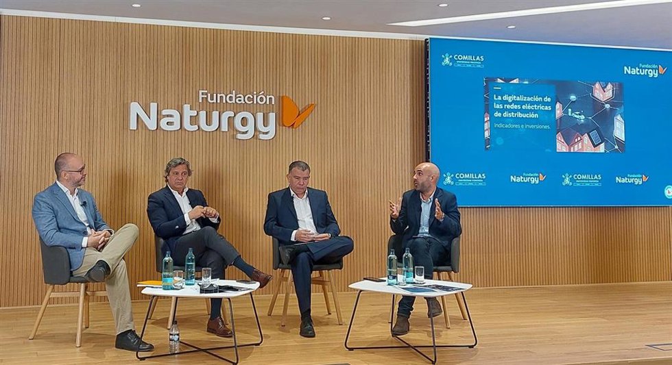 Presentación del informe La digitalización de las redes eléctricas de distribución: Indicadores e inversiones, elaborado por el Instituto de Investigación Tecnológica de la Universidad Pontificia Comillas y publicado por Fundación Naturgy.
