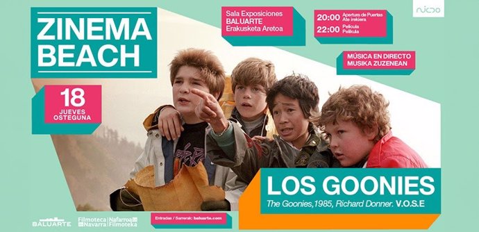 La película 'Los Goonies' inaugura el ciclo Zinema Beach este jueves en la 'playa' de Baluarte.