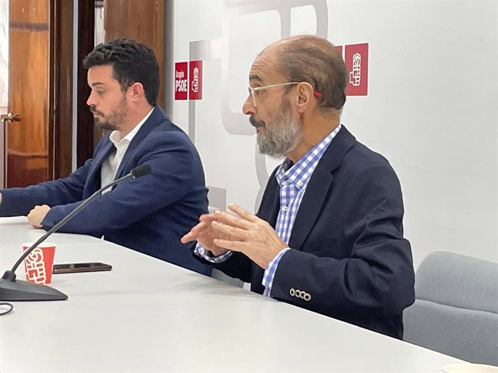 Javier Lambán y Dario Villagrasa durante la rueda de prensa.
