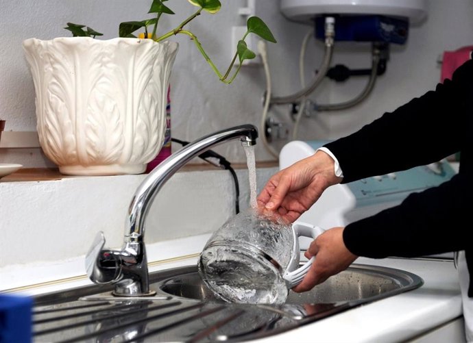 Archivo - El dinero que recibirá Andalucía irá destinado a actuaciones de digitalización del ciclo del agua.