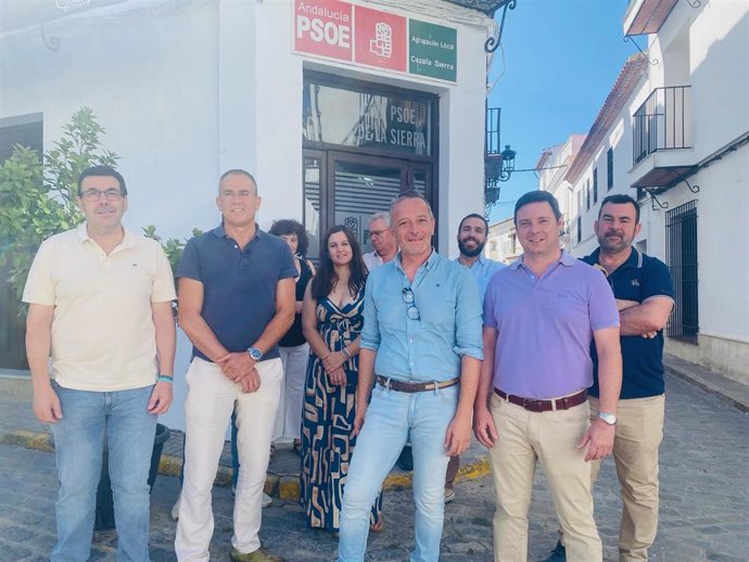 Reunión dirigentes socialistas con alcaldes de la comarca de la Sierra Morena sevillana.