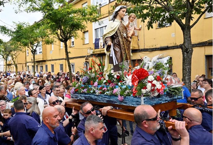 Procesión de la Virgen del Carmen en el Barrio Pesquero de Santander