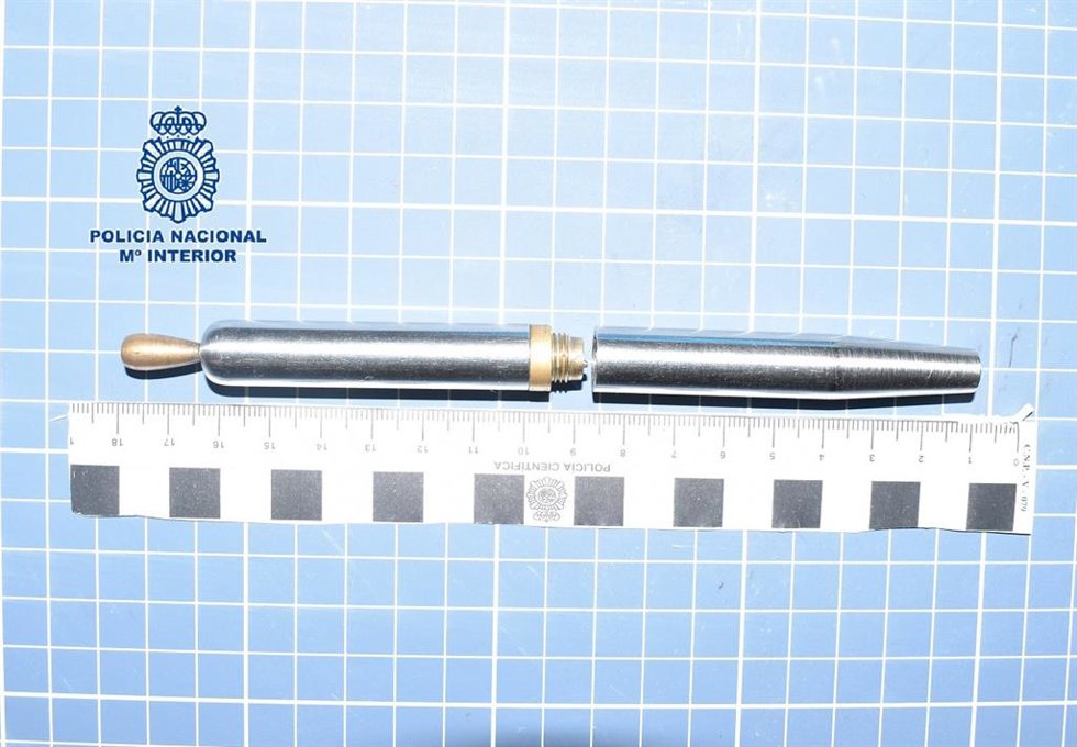 Archivo - bolígrafo-pistola intervenido a un detenido en una imagen de archivo
