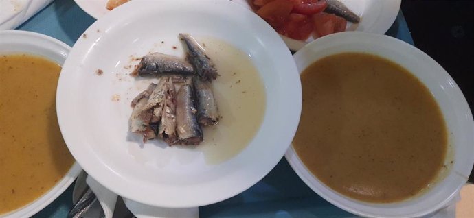 Archivo - Un plato de comida en una residencia de mayores.