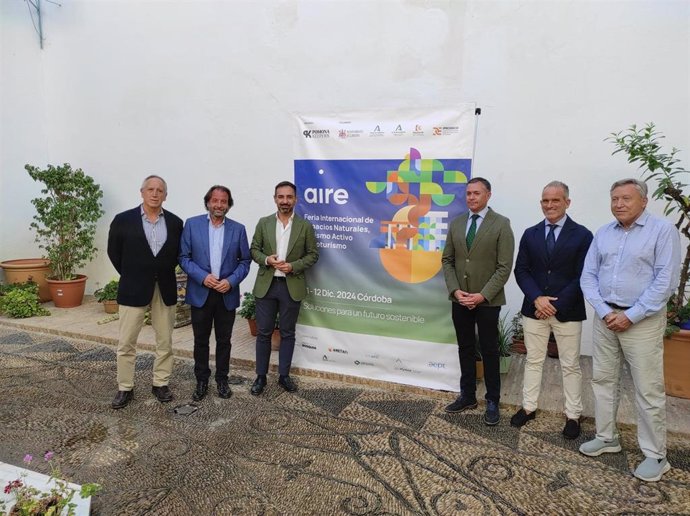 Desde la izda: Sánchez, García Ibarrola, Romero, Borrallo, Martínez y Crosby en la presentación de AIRE