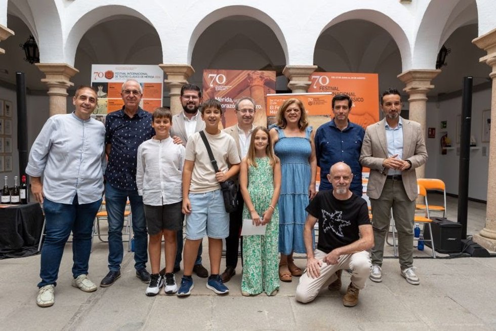 Presentación extensión de Medelín del FEstival de Mérida