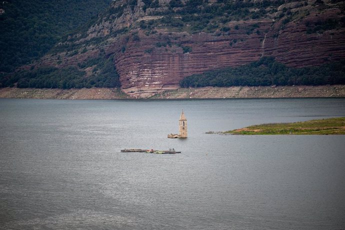 El pantano de Sau, a 22 de junio de 2024, en Vilanova de Sau