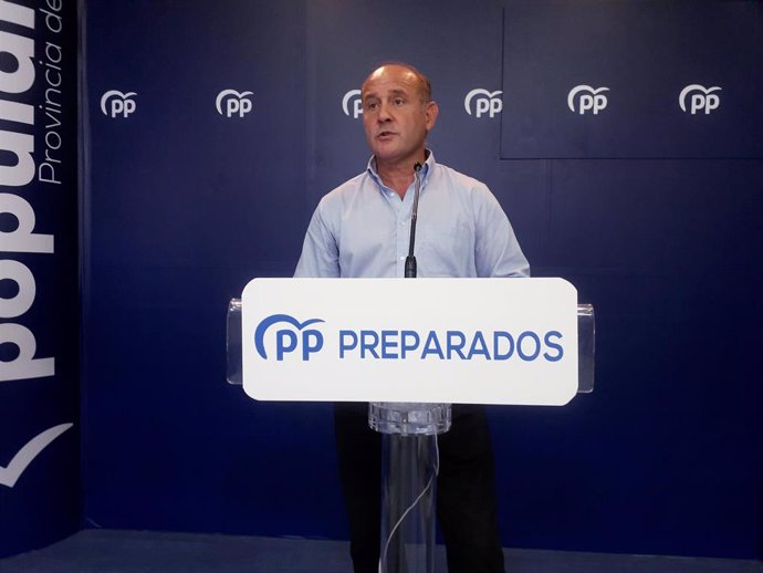 Archivo - Juancho Ortiz, portavoz del PP en la Diputación de Cádiz.