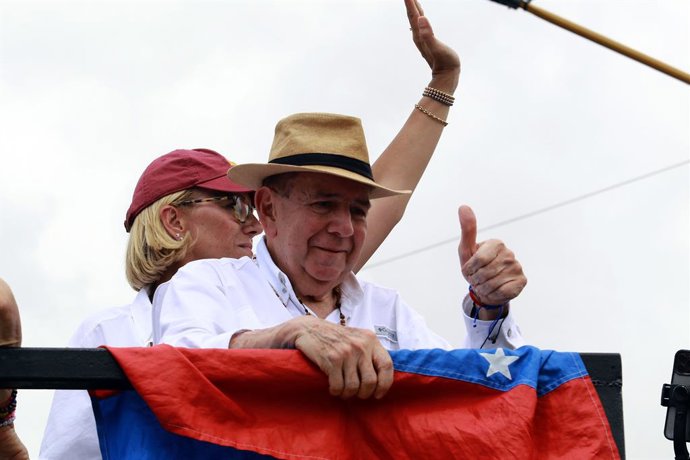 July 13, 2024, Valencia, Carabobo, Venezuela: July 13, 2024. Edmundo Gonzalez Urritia, presidential candidate of the opposition during his campaign visit to the city of Valencia, Carabobo state. photo: Juan Carlos Hernandez