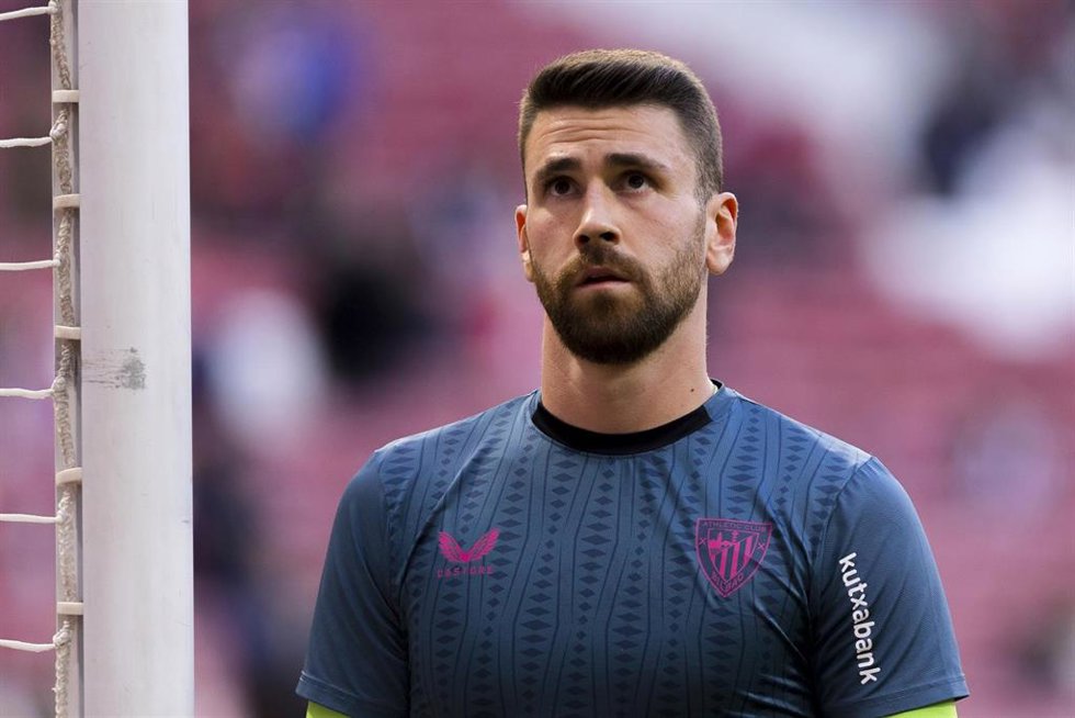 Archivo - Unai Simon of Athletic Club de Bilbao during the Spanish League, LaLiga EA Sports, football match played between Atletico de Madrid and Athletic Club de Bilbao at Civitas Metropolitano stadium on April 27, 2024, in Madrid, Spain.