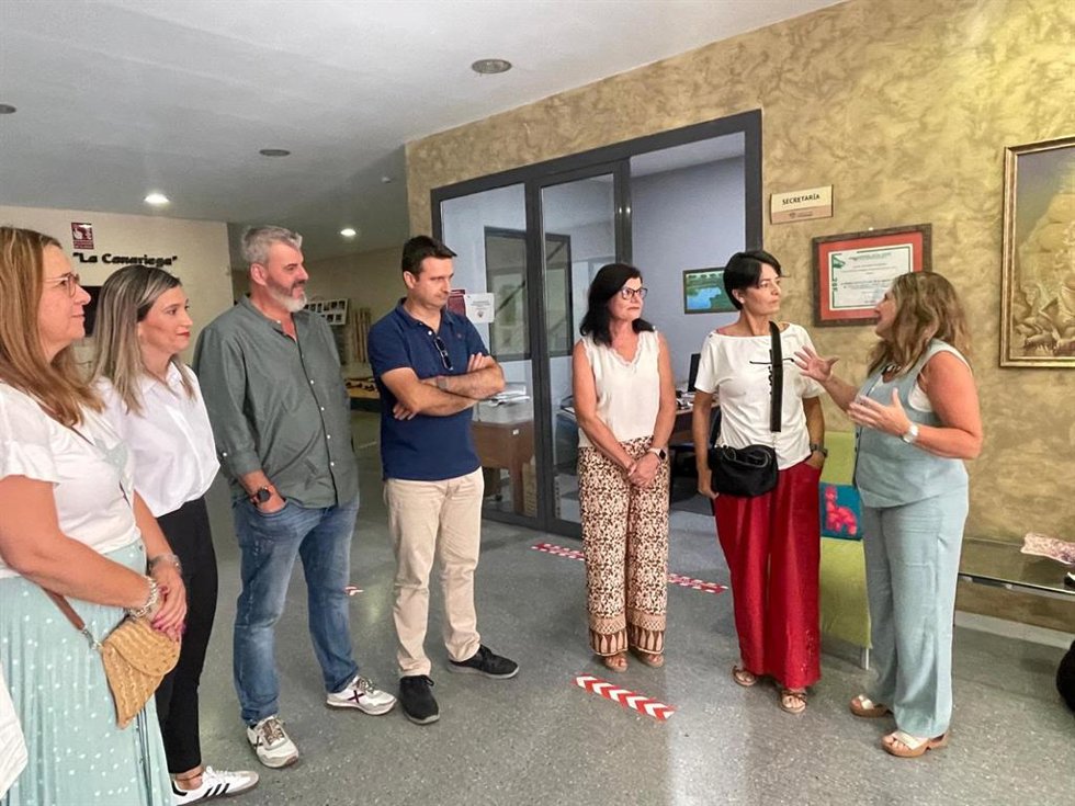 Irene García y Susana Rivas en el centro La Canariega de Almonte