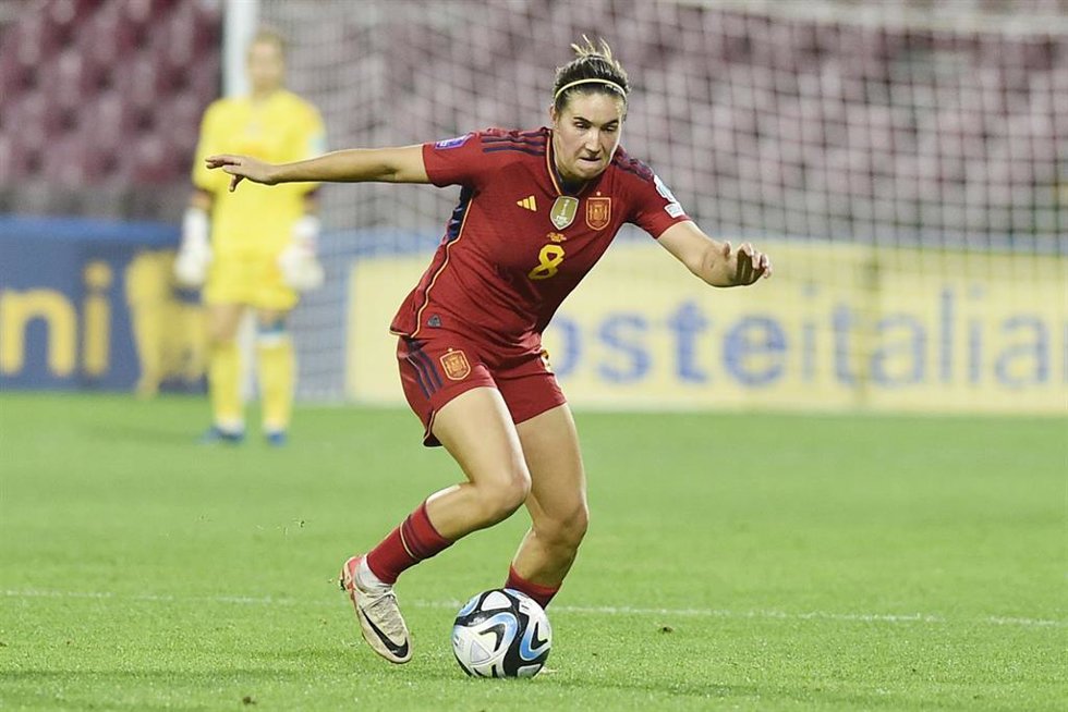Archivo - Mariona Caldentey, durante un partido con la selección española.
