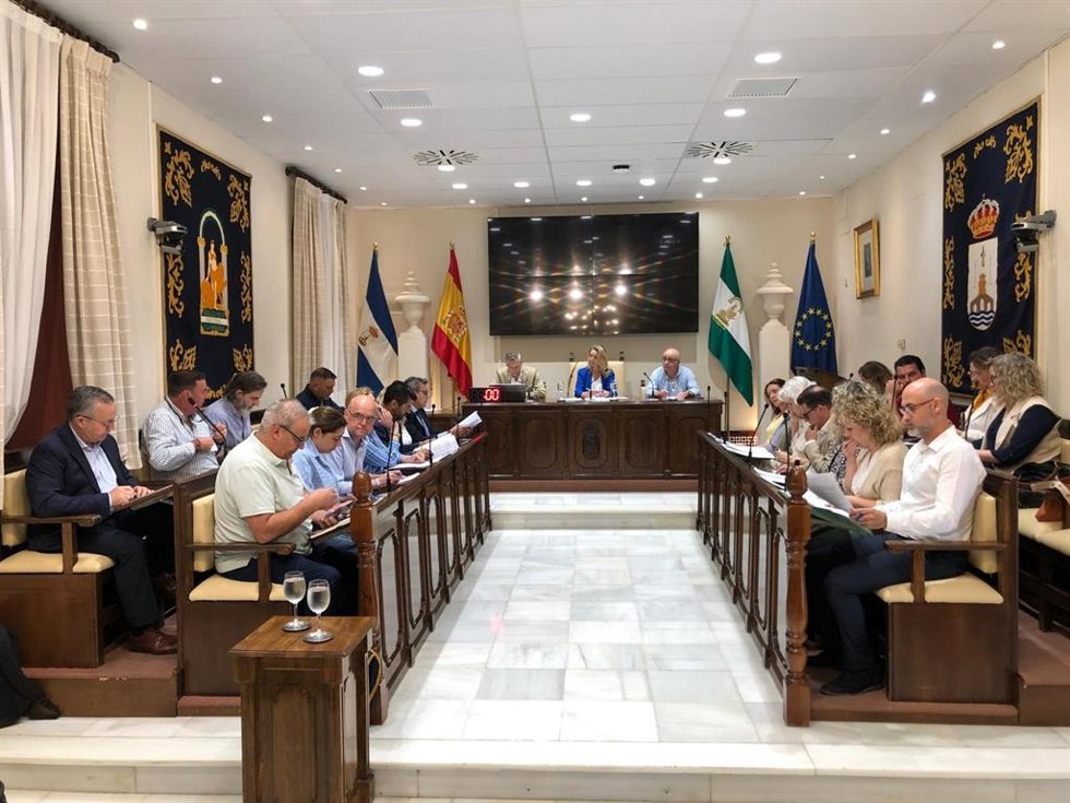 Imagen del pleno de Alcalá de Guadaíra, cuyo Consistorio escala posiciones en el nivel de transparencia y gestión del gobierno abierto.