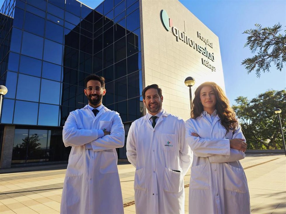 Servicio de Cirugía Torácica del Hospital Quirónsalud Málaga, integrado por los doctores Paula Bravo y Carlos Guerrero y liderado por el doctor Roberto Mongil