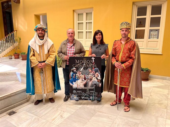 Presentación de la fiesta de Moros y Cristianos de Molvízar.