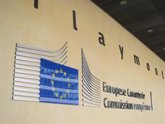 Foto: Bruselas defiende que logró un "difícil equilibrio" en contratos de vacunas tras condena por falta de transparencia