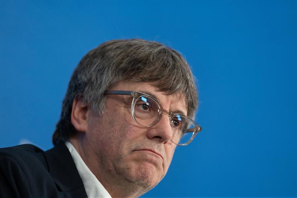 Archivo - El expresidente de la Generalitat de Catalunya y candidato de Junts a las elecciones catalanas, Carles Puigdemont, durante una entrevista para Europa Press, a 26 de abril de 2024, en Argels (Francia). Puigdemont fue alcalde de Gerona entre 20