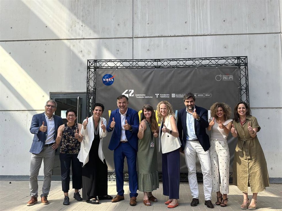 Josep Colomé,Verónica Tercero, Laia Arnal, Oscar Sala, Ainhoa Zamora, Nicole Finnemann, Álvaro Montoliu, Sara Díaz e Inés Temes, este miércoles.