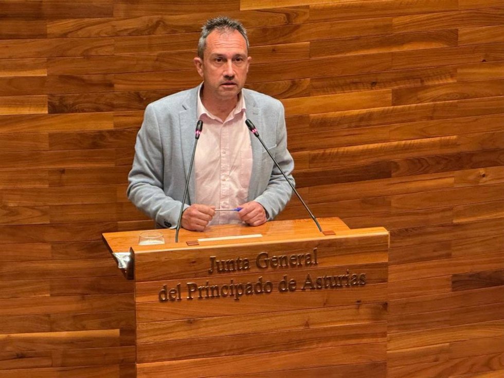 El consejero de Ordenación de Territorio, Urbanismo, Vivienda y Derechos Ciudadanos del Gobierno asturiano, Ovidio Zapico.