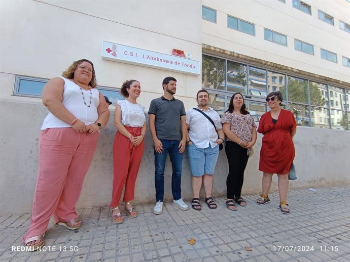El portaveu de Sanitat de Compromís en Els Corts, Carles Esteve, amb les regidores de Compromís en la comarca Pepa Pérez, Aurora Serrat (Altea), Pep Pastor (La Nucia), Maribel Martínez i Marta Ronda (La Vila).