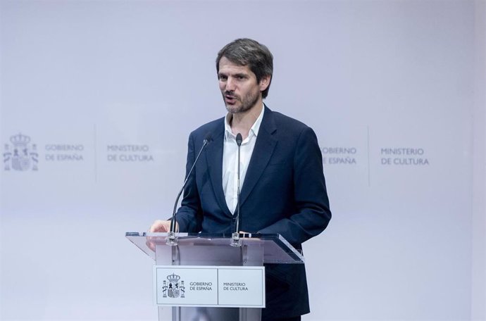 El ministro de Cultura, Ernest Urtasun, interviene durante un acto de reconocimiento a la figura de Jorge Semprún, en la sede de su Ministerio, a 11 de julio de 2024, en Madrid (España). 