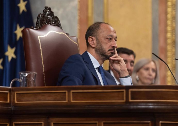 El vicepresidente del Congreso, Alfonso Rodríguez Gómez de Celis, durante una sesión plenaria en el Congreso de los Diputados, a 4 de julio de 2024, en Madrid (España). 