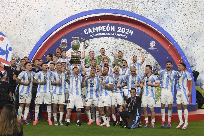 La selección de Argentina de fútbol celebrando el título de la Copa América