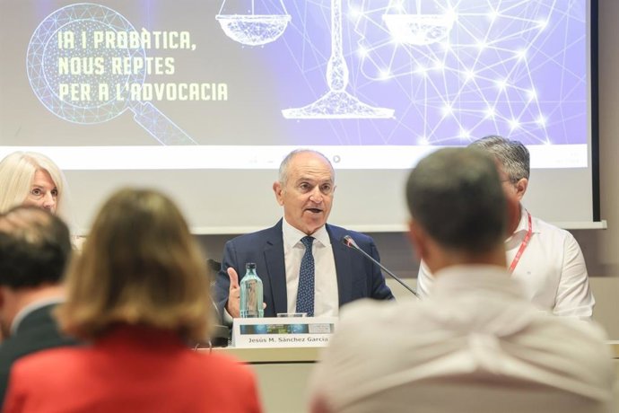 El decano del ICAB, Jesús M. Sánchez, durante la calusura del 9 Congreso de la Corporación