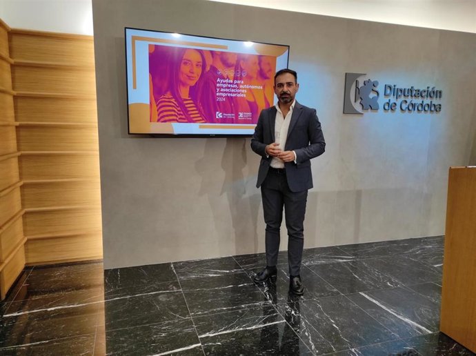 El presidente de Iprodeco, Félix Romero, en la presentación de las líneas de ayudas dirigidas al tejido empresarial.