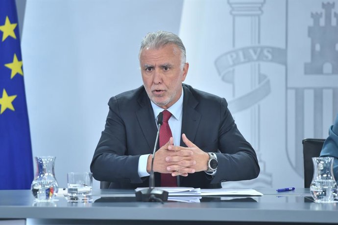 Archivo - Arxiu - El ministre de Política Territorial i Memòria Democràtica, Ángel Víctor Torres, durant una roda de premsa