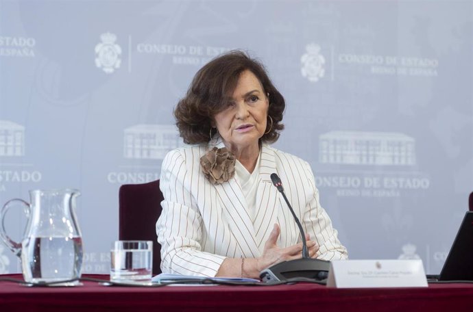 La presidenta del Consejo de Estado, Carmen Calvo, durante una rueda de prensa de presentación de la Memoria 2023 del Consejo de Estado, en la sede del Consejo de Estado, a 10 de julio de 2024, en Madrid (España).